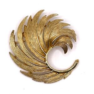 Lisner Signed Vintage Textured Gold Tone Abstract Leaf Pin Brooch